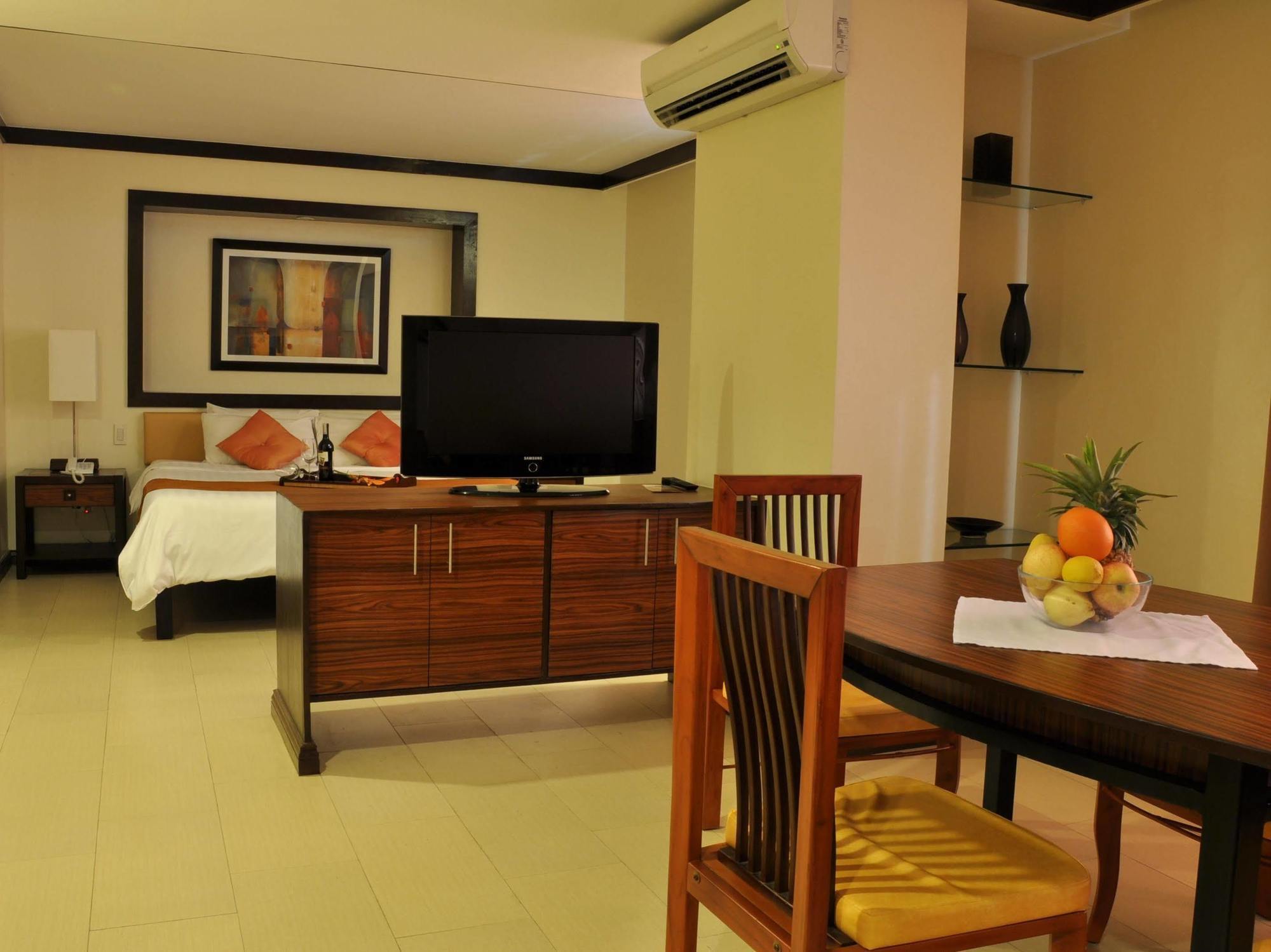 O Hotel Bacolod Luaran gambar